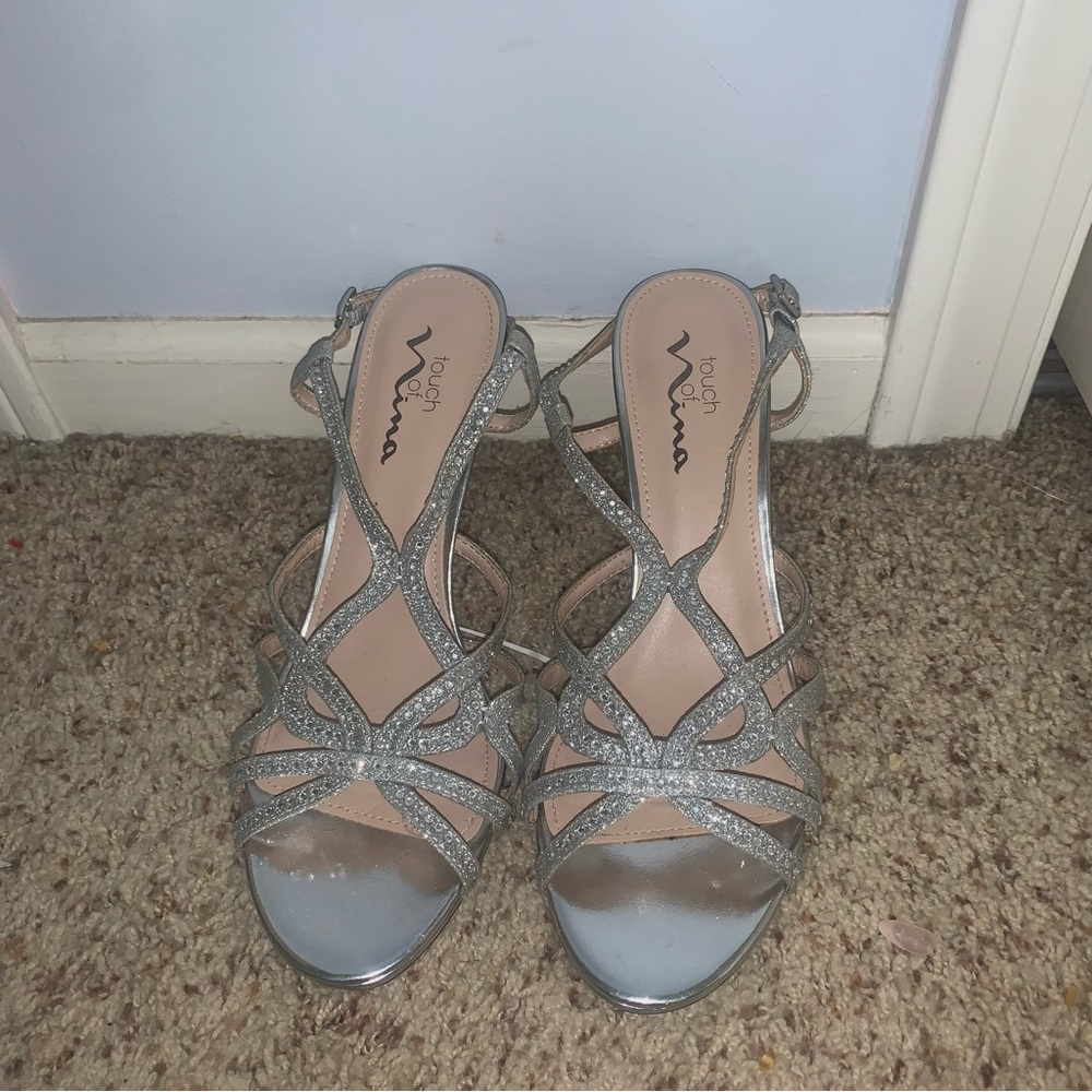 SILVER HIGH HEELS (STILETTO)